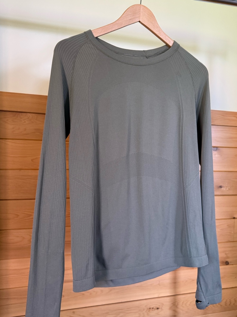 Old Navy Active Long Sleeve